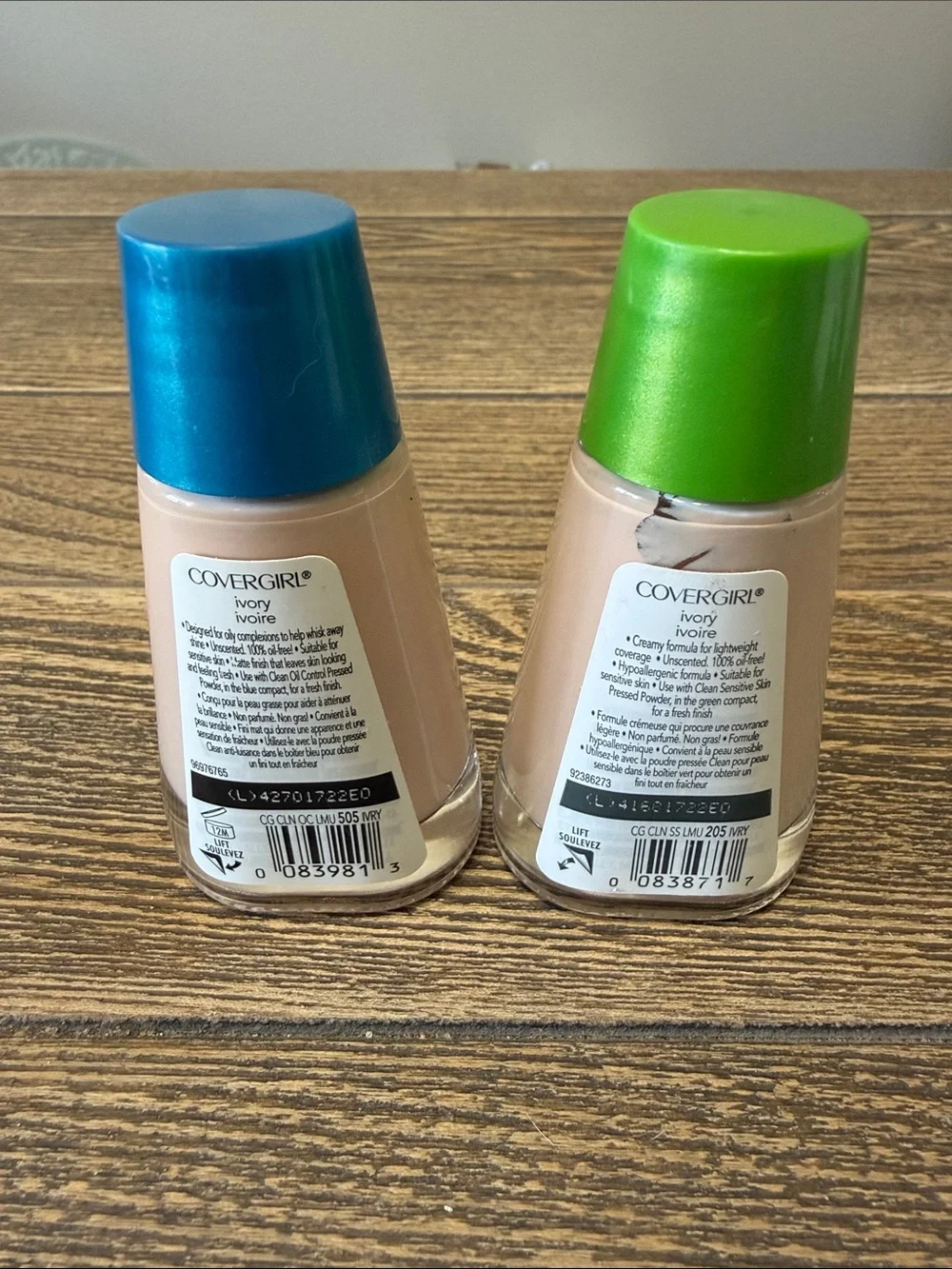 Covergirl Clean oil control & sensitive skin foundation in ivory 2 pack